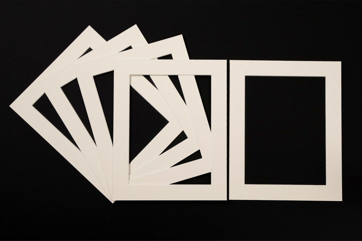Picture mounts